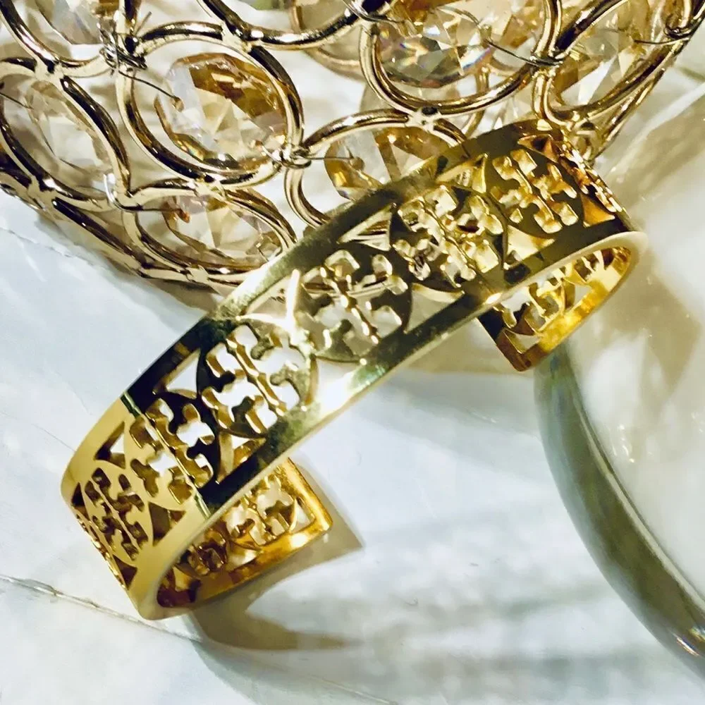 TORY BURCH KINSLEY OPEN BRACELET CUFF 18K GOLD/BRASS